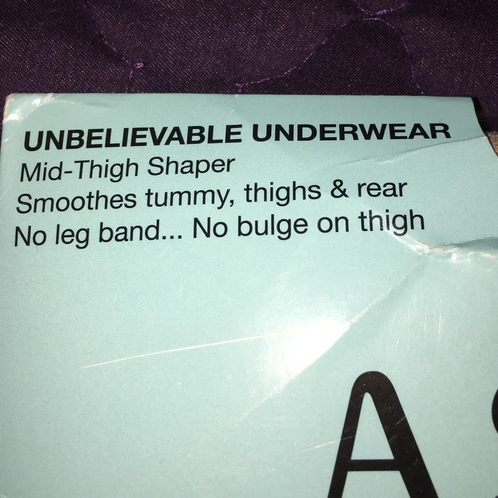 Assets by Sara Blakely unbelievable underwear Nude size 1